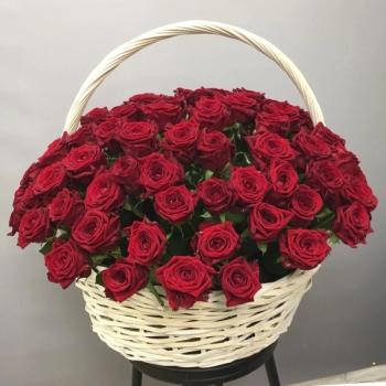 Букет Корзина с 115 розами (код - 200128)